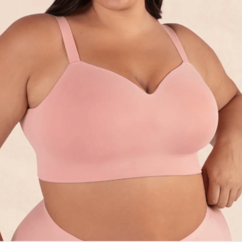 Truekind pink wireless bra size 4XL‎